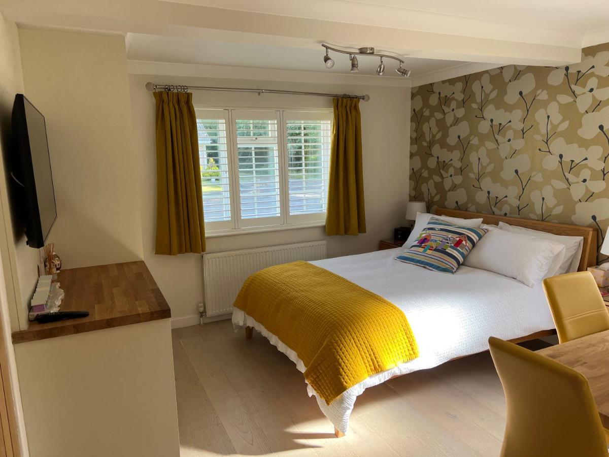 No 64 Bed And Breakfast Lymington Dış mekan fotoğraf